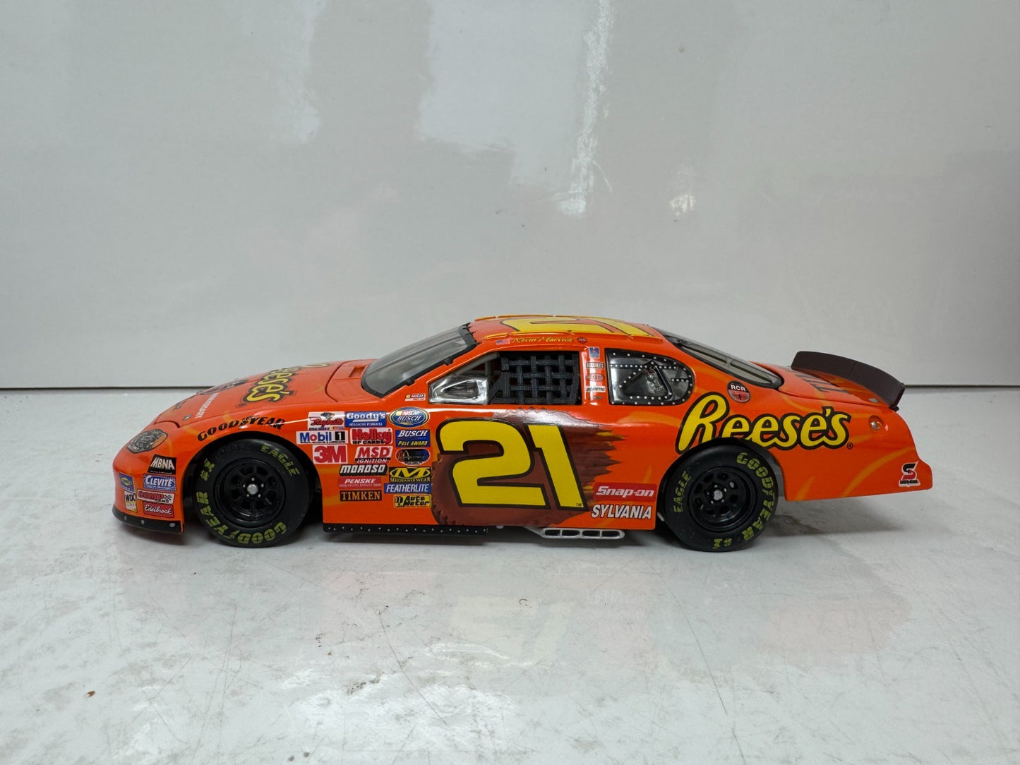 Action Nascar #21 Kevin Harvick Reese's RCR 35th Anniv. 2004 Chevy 1:24 Diecast