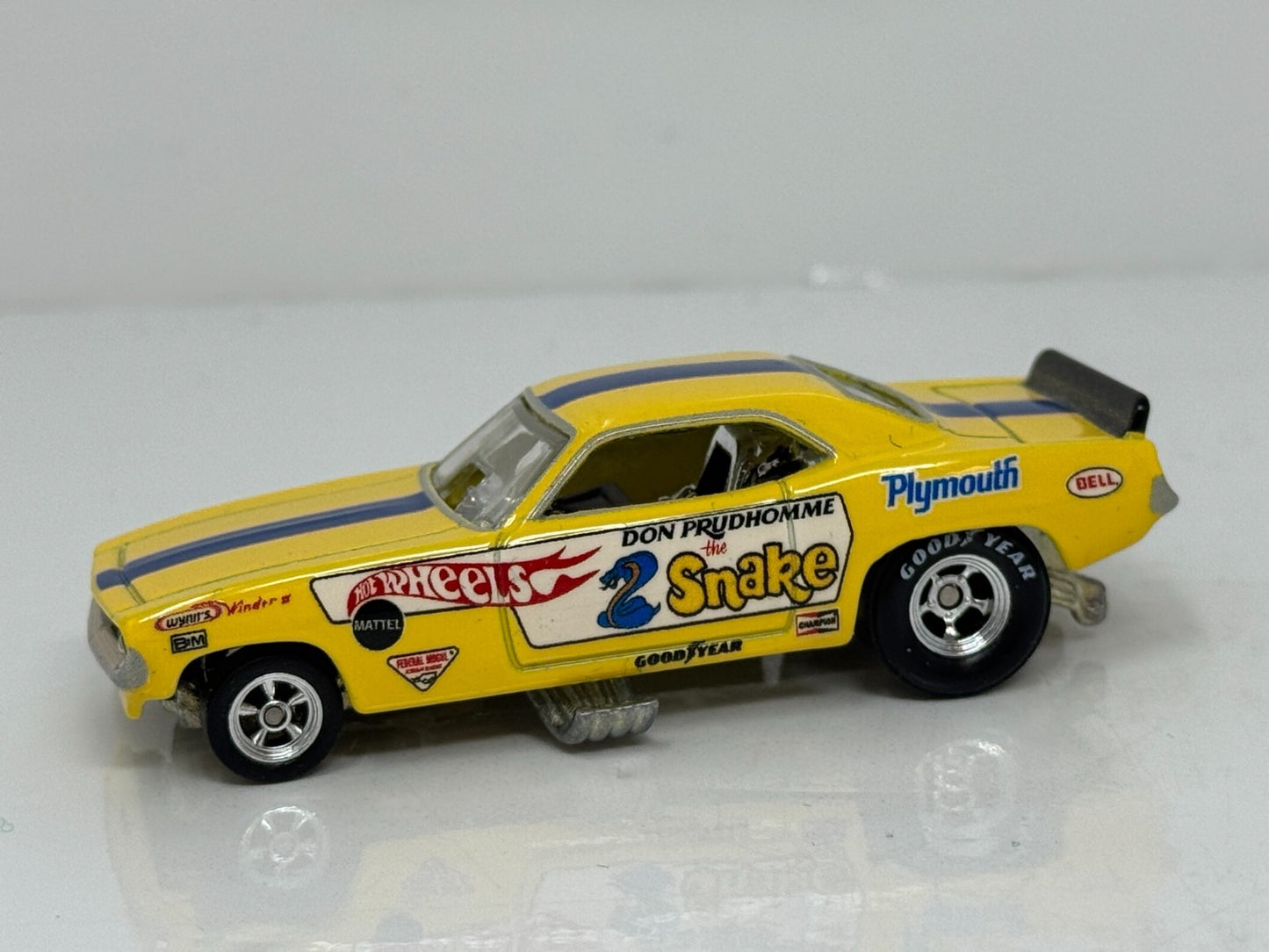 Hot Wheels Premium Team Transport 1972 Plymouth Cuda Funny Car 1:64 Diecast