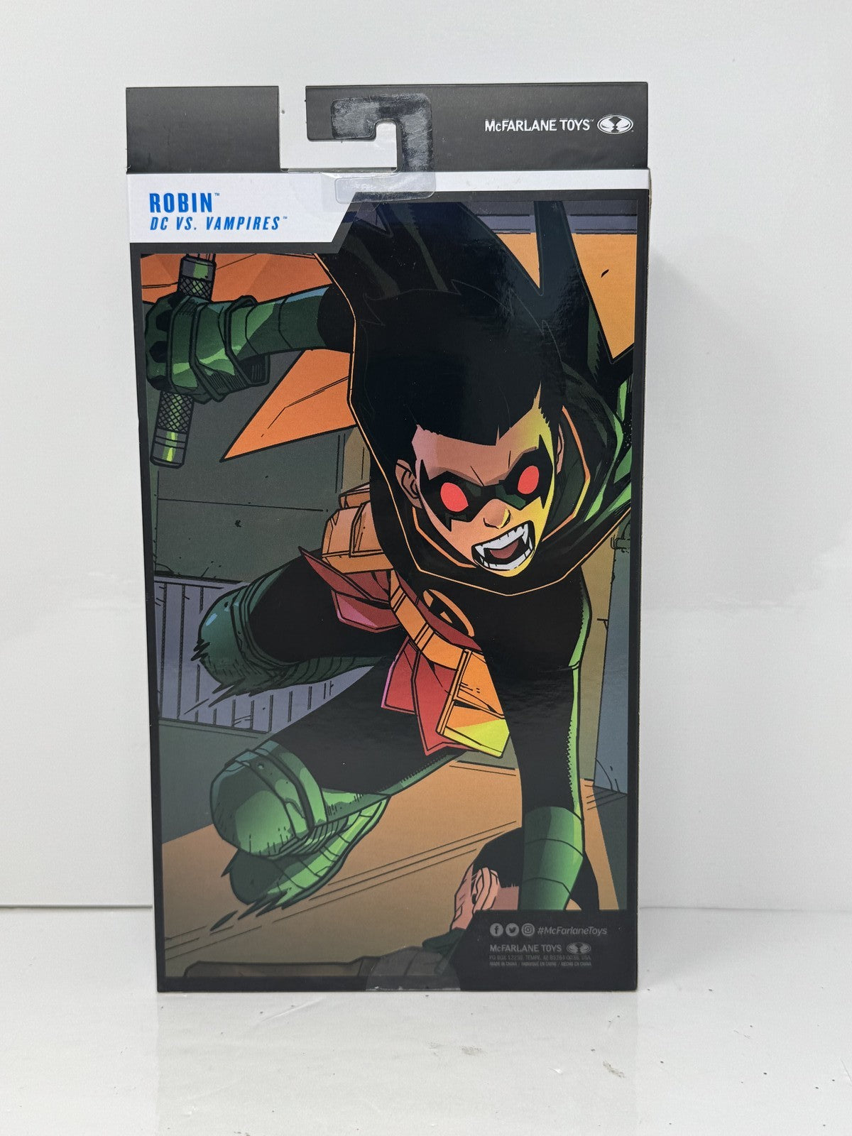 McFarlane DC Multiverse Robin DC vs Vampires Gold Label Action Figure