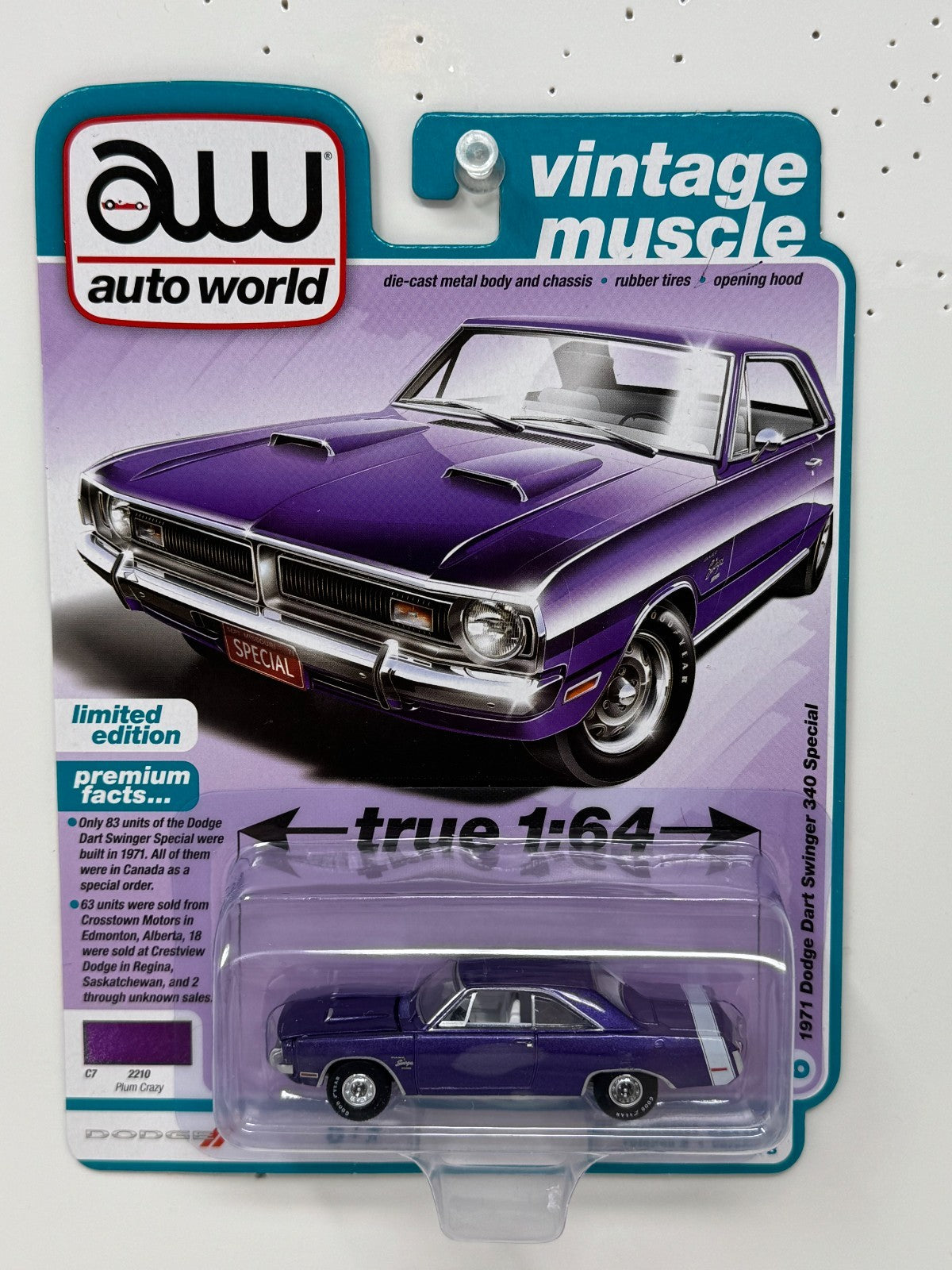 Auto World Vintage Muscle 1971 Dodge Dart Swinger 340 Plum Crazy 1:64 Diecast