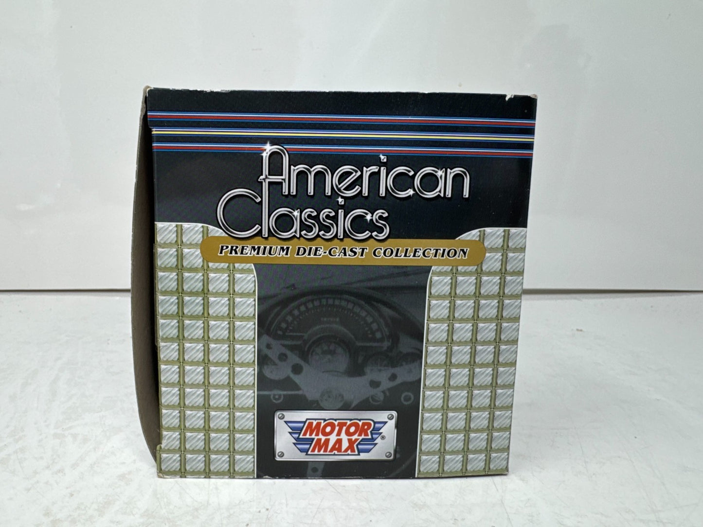 Motormax American Classics 1957 Chevy Bel Air 1:24 Diecast