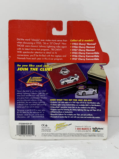 Johnny Lightning Tri-Chevy 1956 Chevrolet Bel Air 1:64 Diecast
