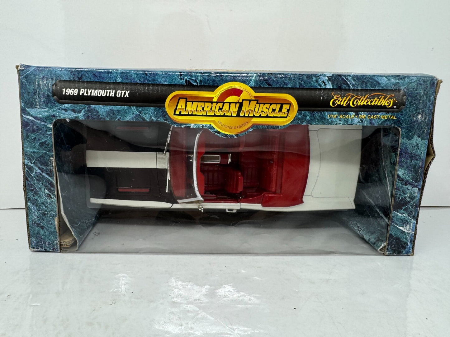 American Muscle 1969 Plymouth GTX Ertl 1:18 Diecast