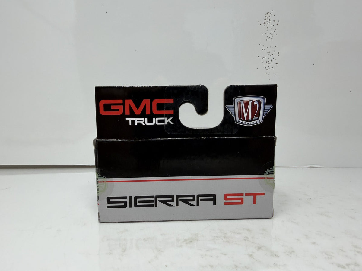 M2 Machines GMC 1990 GMC Sierra GT Truck 1:64 Diecast