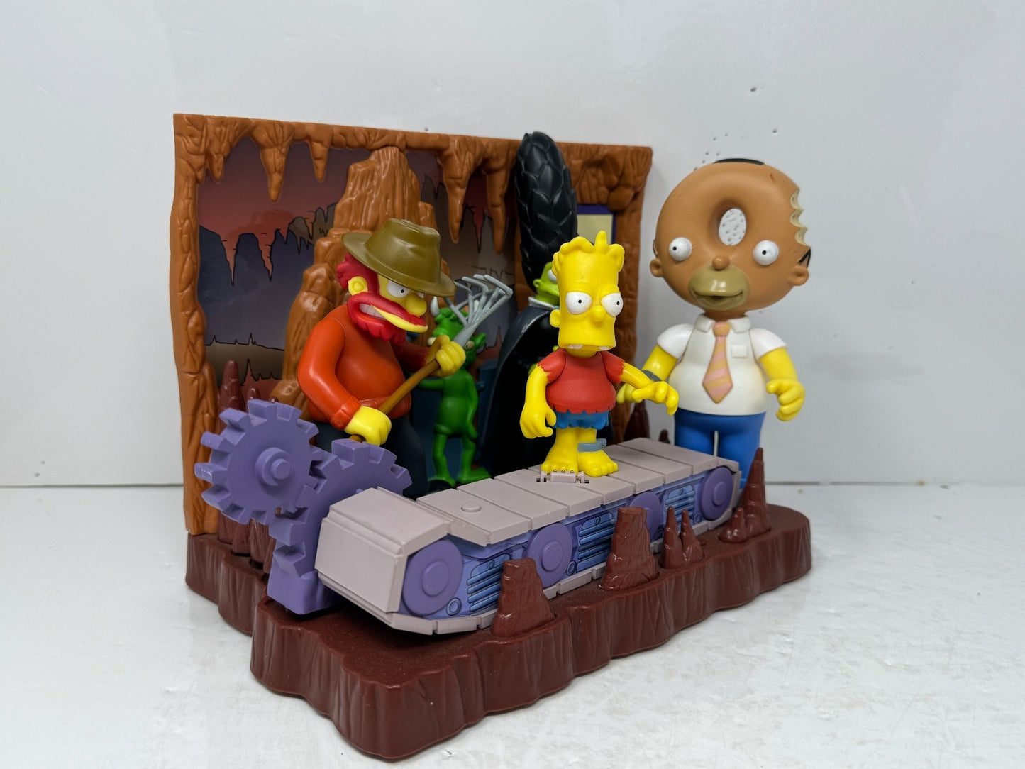 Simpsons World of Springfield Treehouse of Horror 3 Ironic Punishment Playmates