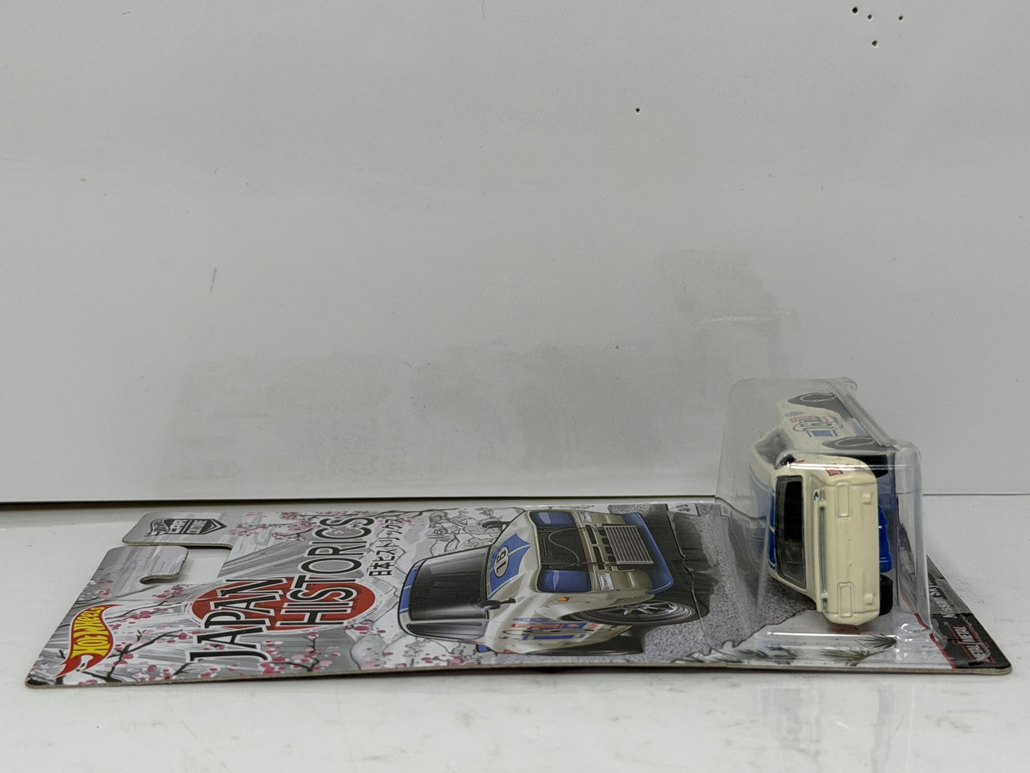 Hot Wheels Japan Historics Nissan Skyline HT 2000GT-X 1:64 Diecast Real Riders