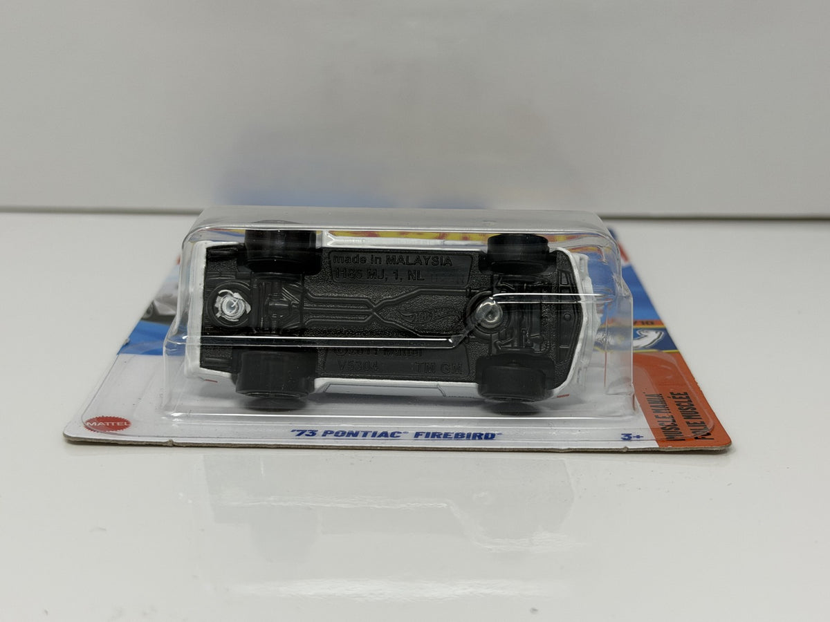 Hot Wheels Muscle Mania 1973 Pontiac Firebird 1:64 Diecast White