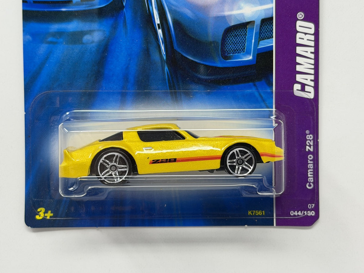 Hot Wheels Camaro 1982 Camaro Z28 1:64 Diecast Yellow Factory Sealed