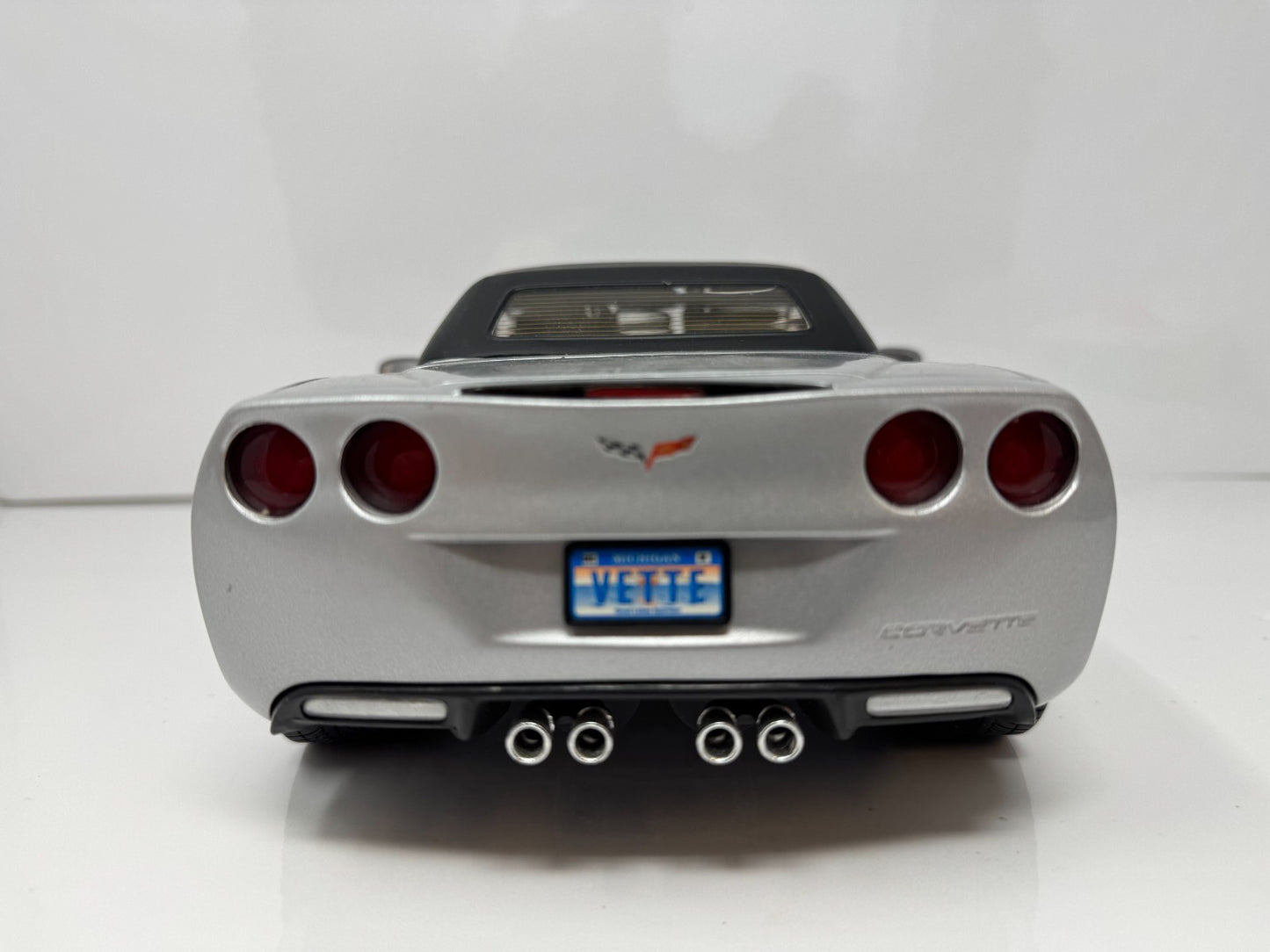 Hot Wheels Corvette C6 Convertible 1:12 Diecast 1 of 2500