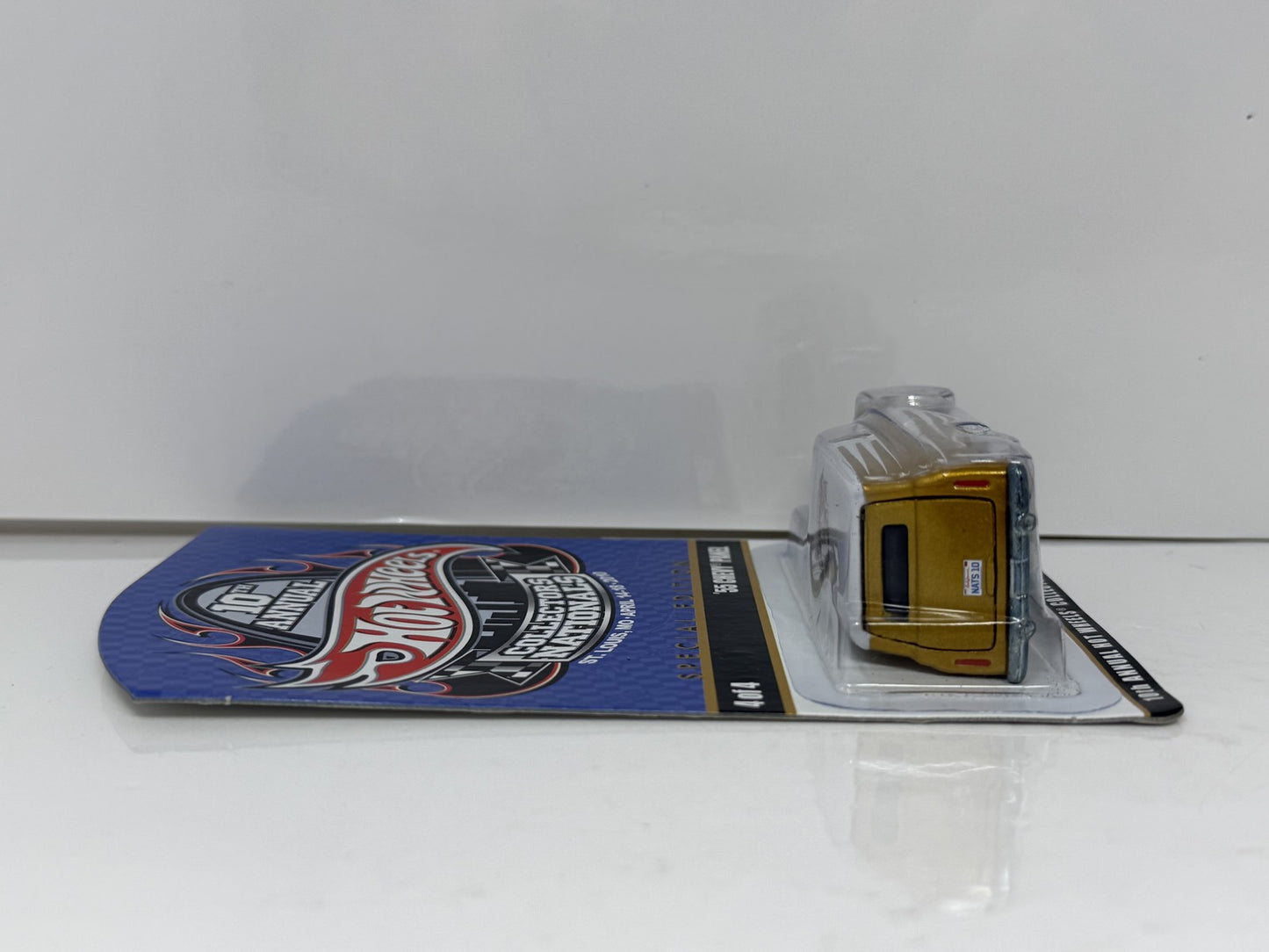 Hot Wheels 2010 10th Collectors Nationals 1955 Chevy Panel 1:64 Diecast 547/1200