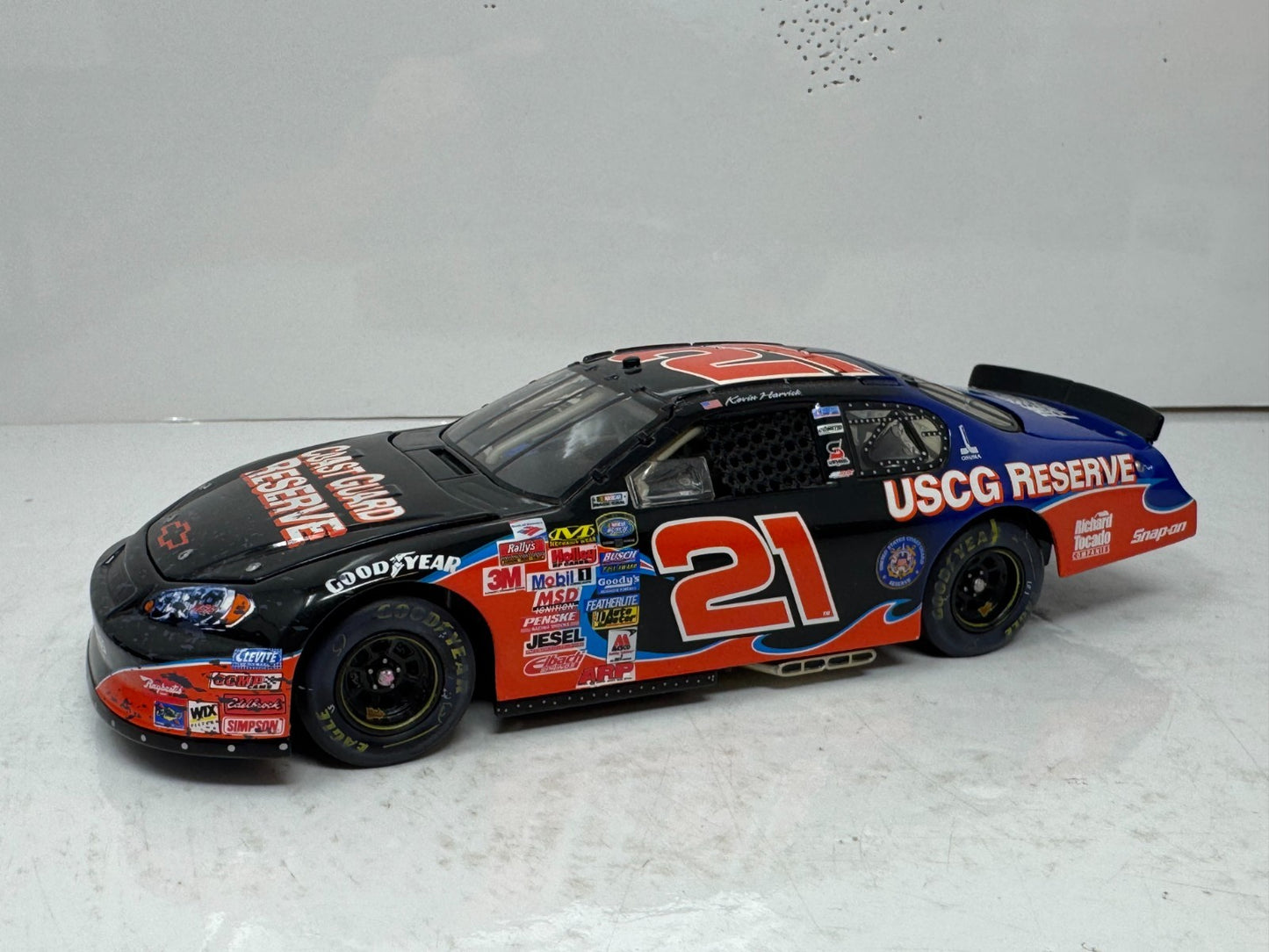 Motorsports Authentics Nascar #21 Kevin Harvick Richmond Win DEALER 1:24 Diecast