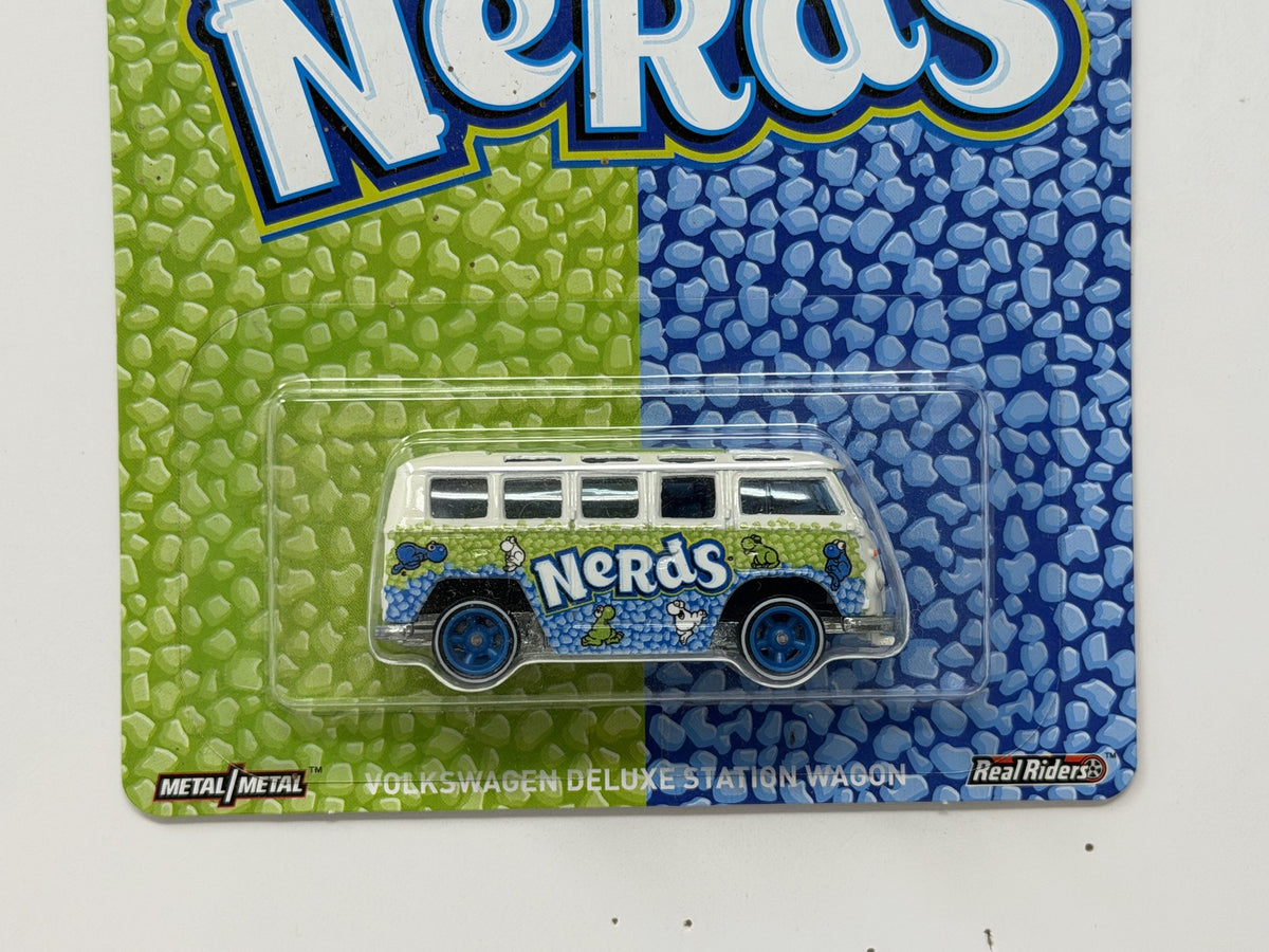 Hot Wheels Nerds Volkswagen Deluxe Station Wagon 1:64 Diecast Real Riders