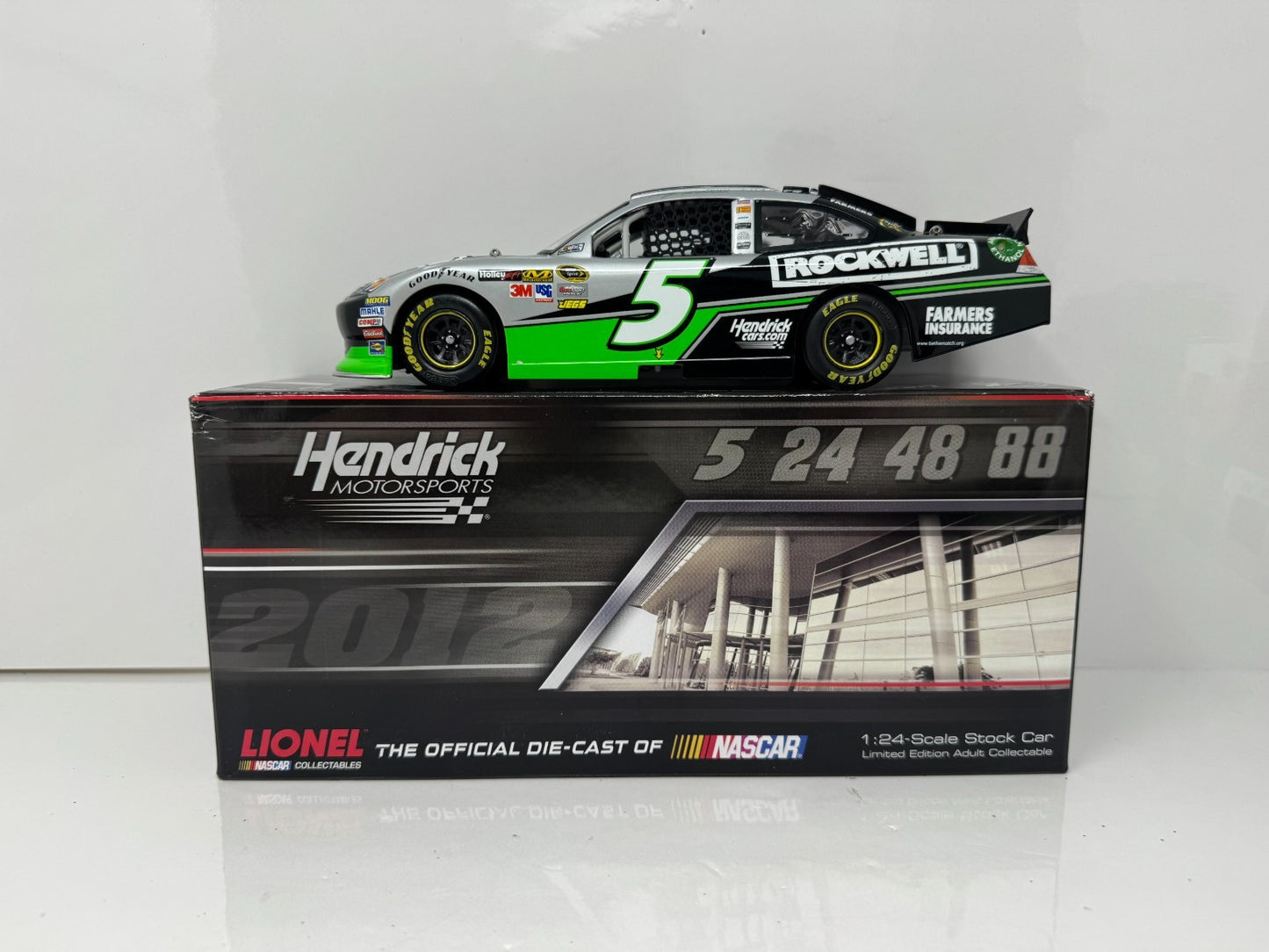 Lionel NASCAR Kasey Kahne #5 Rockwell Tools 2012 Chevrolet Impala 1:24 Diecast