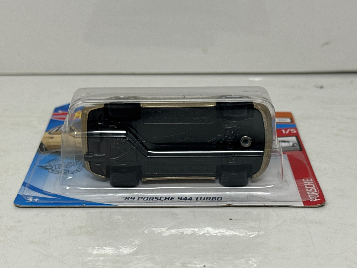 Hot Wheels Porsche 1989 Porsche 944 Turbo 1:64 Diecast Short Card