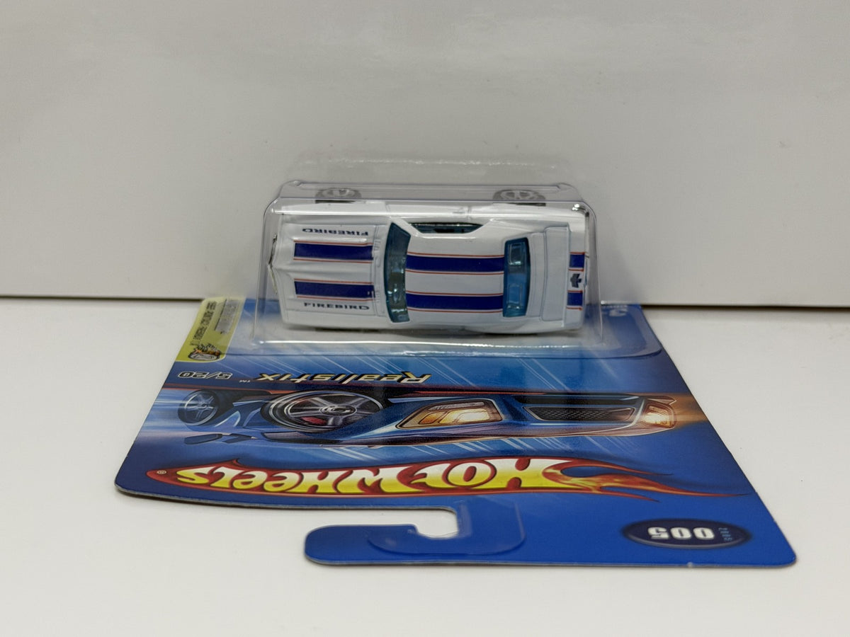 Hot Wheels Realistix 2005 First Editions 1969 Pontiac Firebird T/A 1:64 Diecast