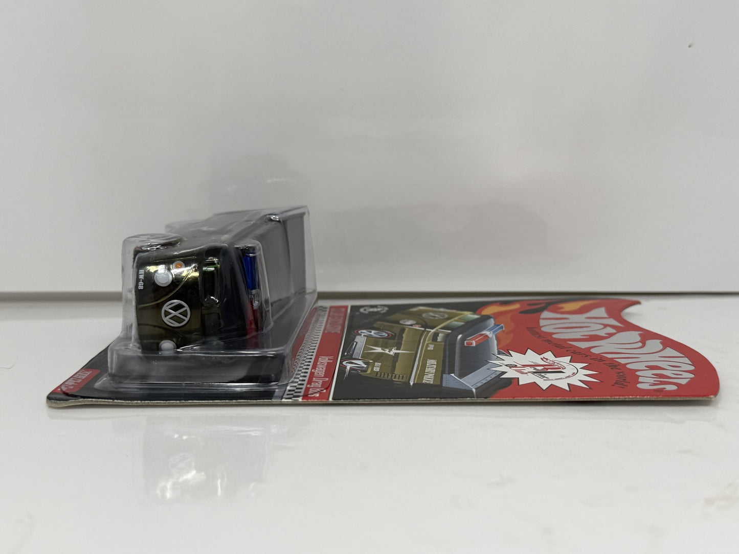 Hot Wheels RLC Red Line Club 2009 Club Volkswagen Drag Bus 1:64 Diecast
