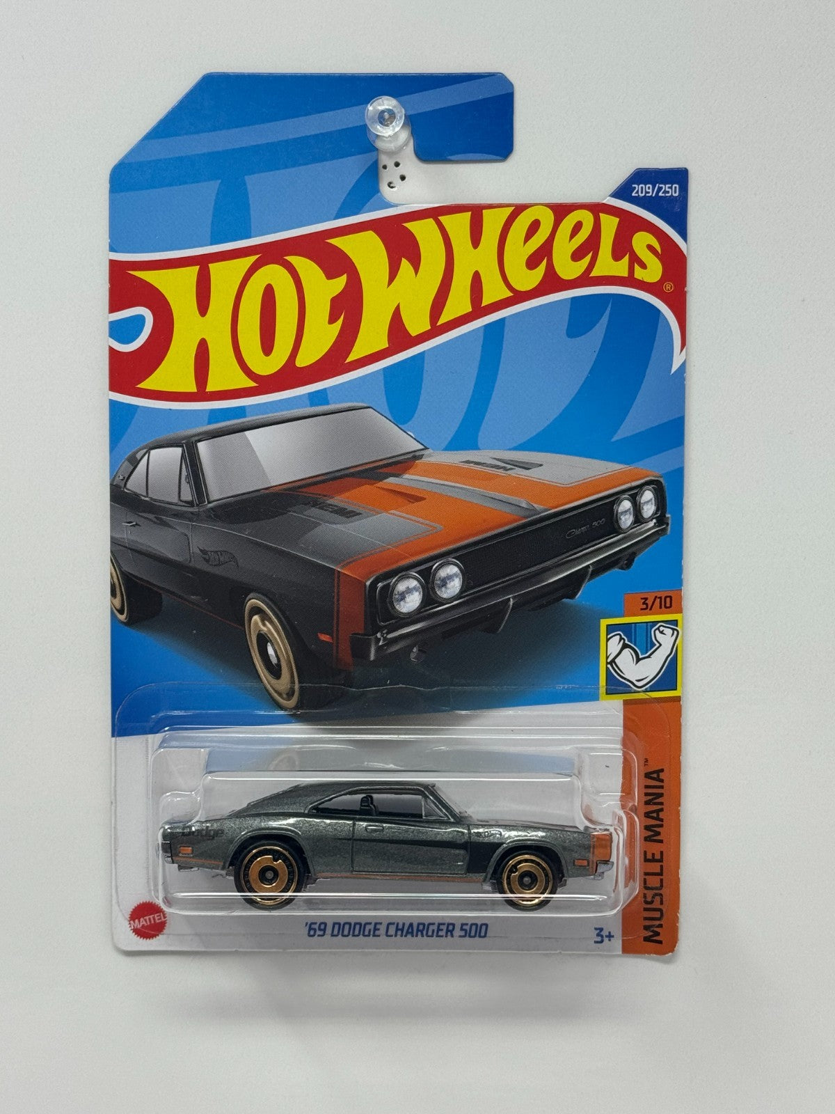 Hot Wheels Muscle Mania 1969 Dodge Charger 500 1:64 Diecast Gray Orange