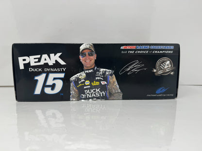 Action NASCAR Clint Bowyer #15 Peak Duck Dynasty 2013 Toyota Camry 1:24 Diecast