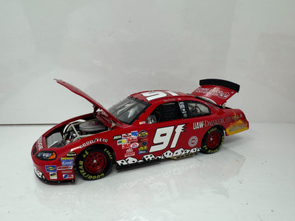 Action NASCAR Bill Elliott #9 Daimler Chrysler 2004 Dodge Intrepid 1:24 Diecast