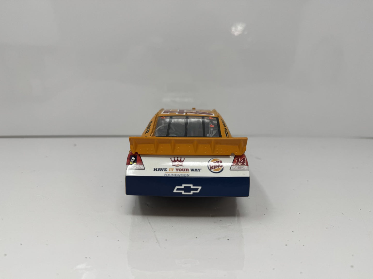 Lionel NASCAR Tony Stewart #14 Burger King 2011 Chevrolet Impala 1:24 Diecast