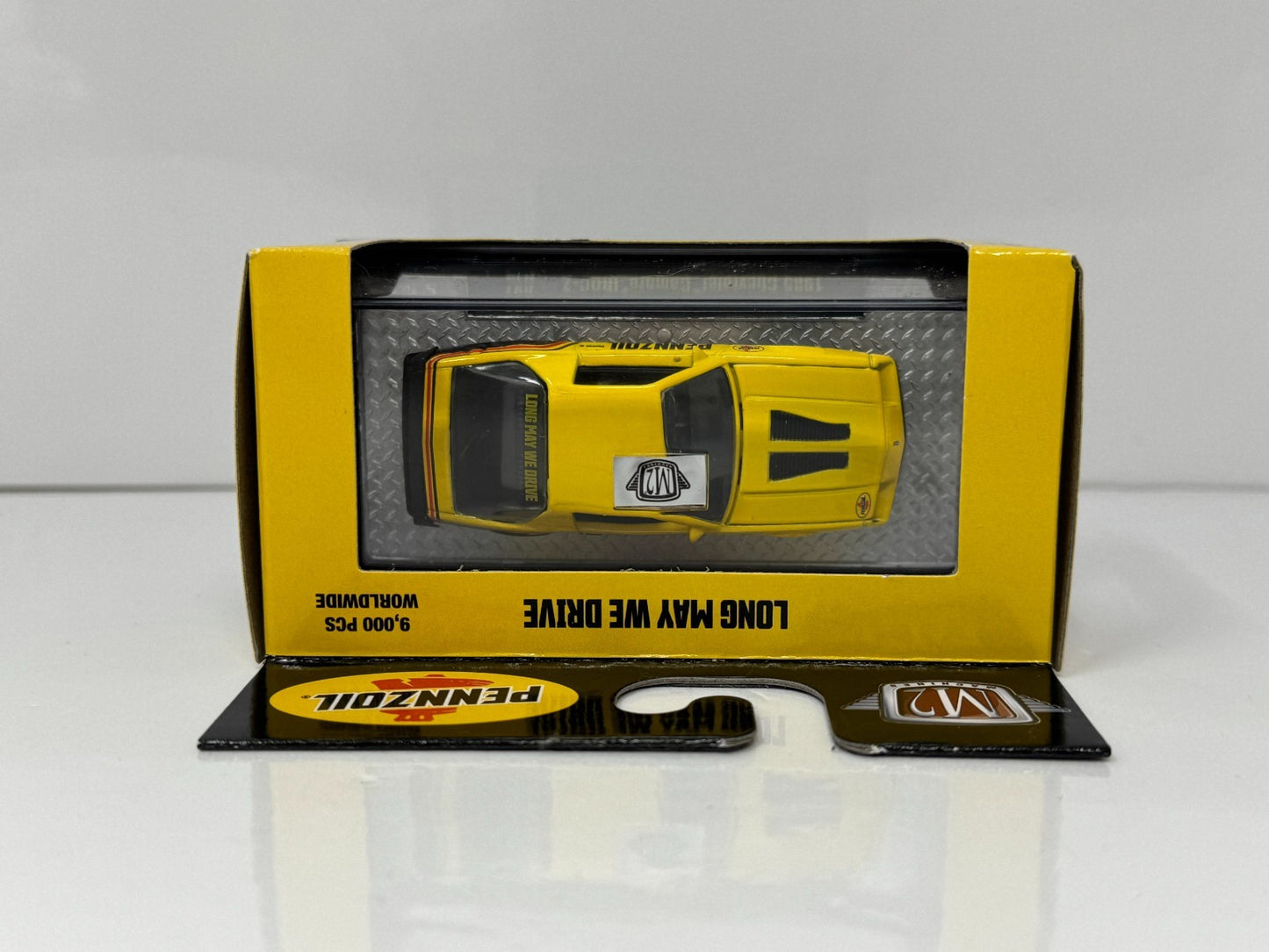 M2 Machines Pennzoil 1985 Chevrolet Camaro IROC-Z 1:64 Diecast