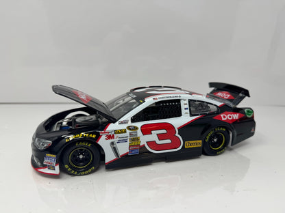 Lionel NASCAR Austin Dillon #3 Dow Automotive 2014 Chevrolet SS 1:24 Diecast