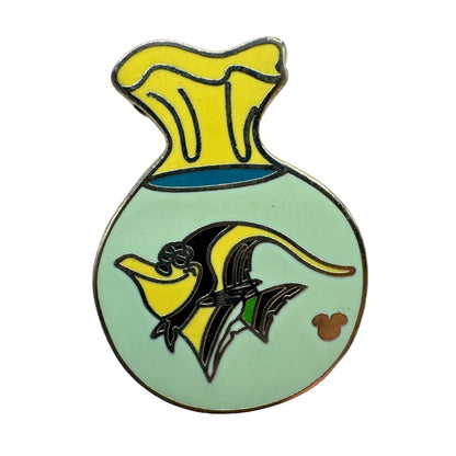 DLR Disney Gill Finding Nemo Cast Lanyard Series Trading Pin DC1S15