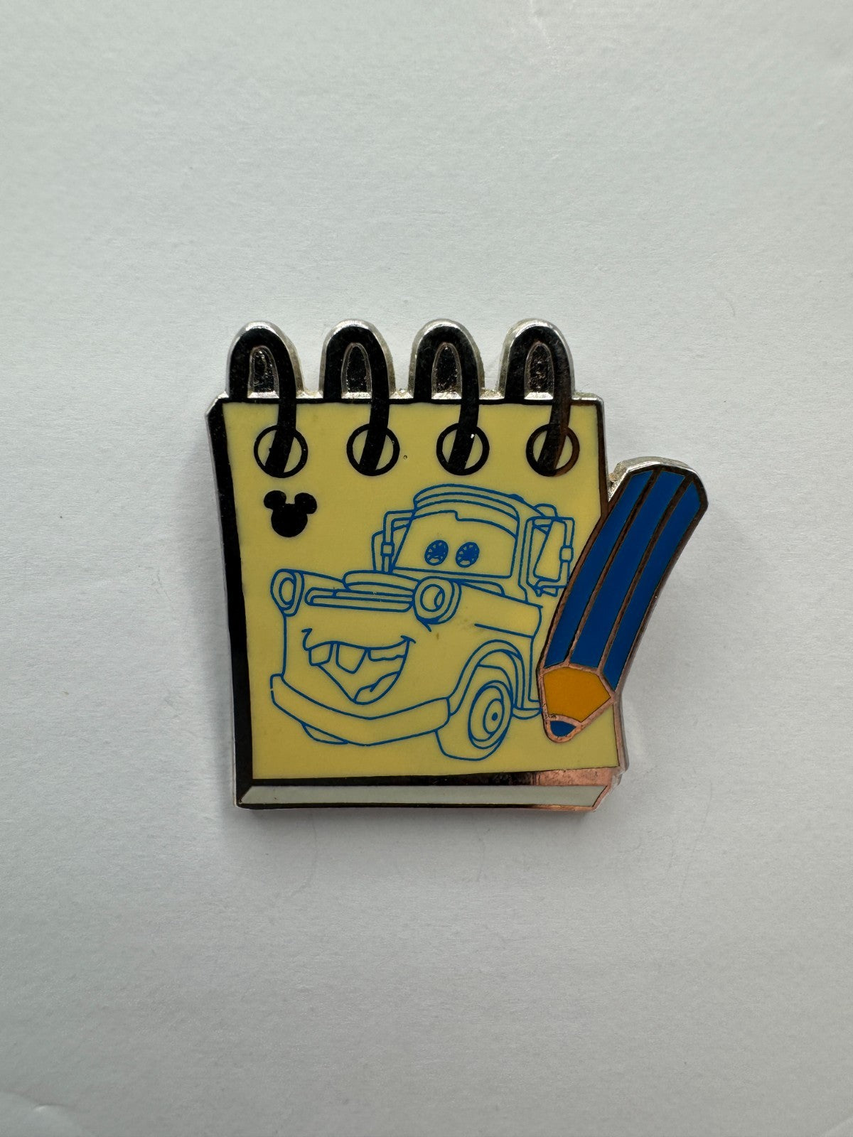 WDW Disney Mater Sketch Pads Hidden Mickey Trading Pin DC1S19