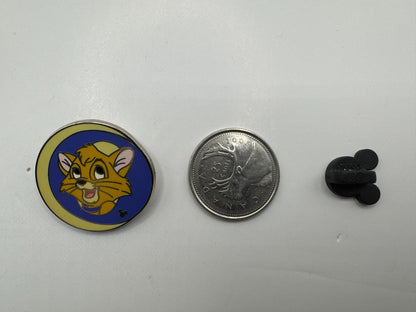 WDW Disney Oliver "O" Alphabet Hidden Mickey Trading Pin DC1S8