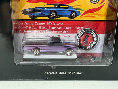 Hot Wheels Replica 1968 Package Custom Fleetside 1:64 Diecast