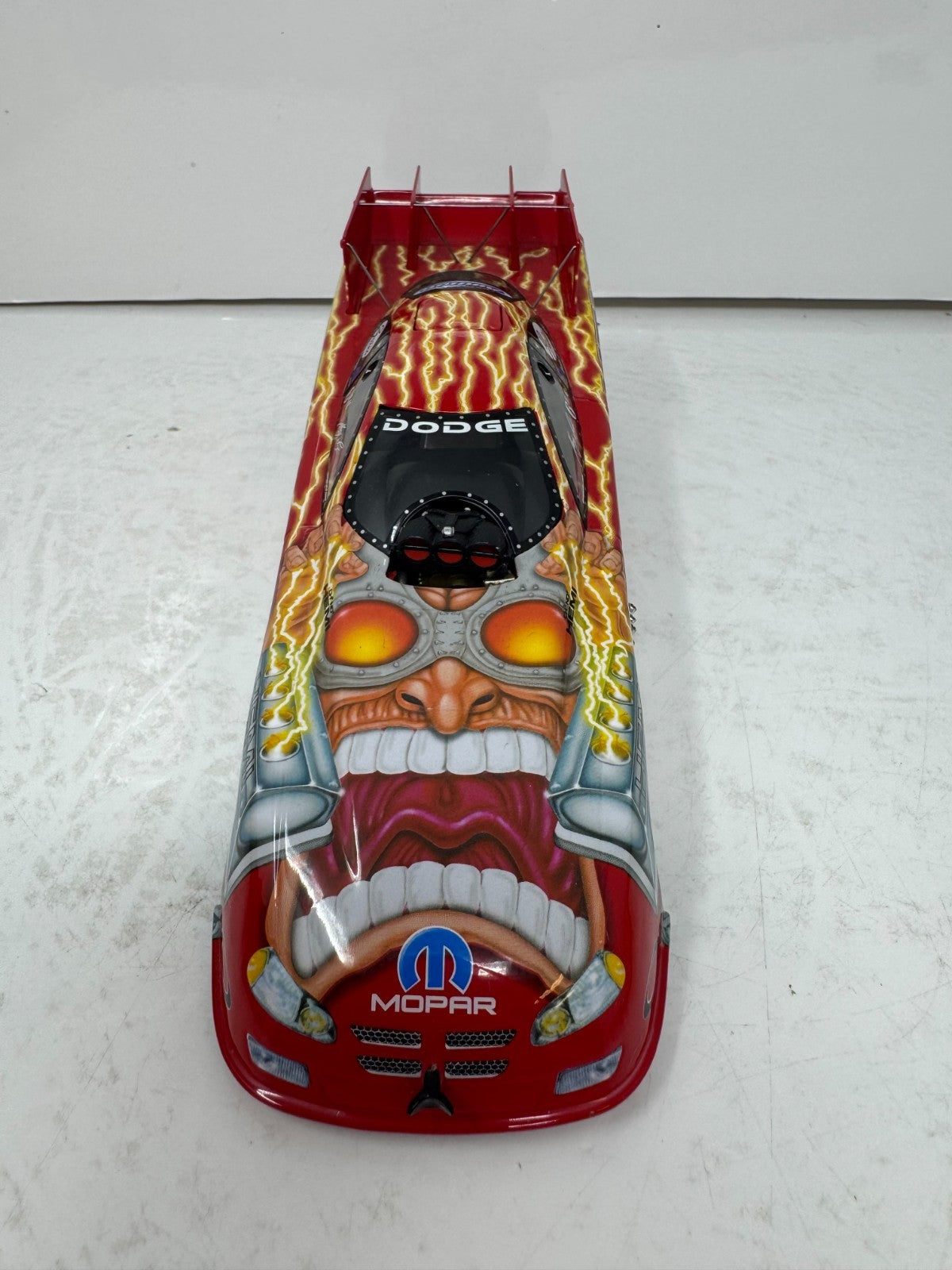 Action Gary Scelzi Oakley NHRA 2004 Stratus Dodge Funny Car Mopar 1:24 Diecast
