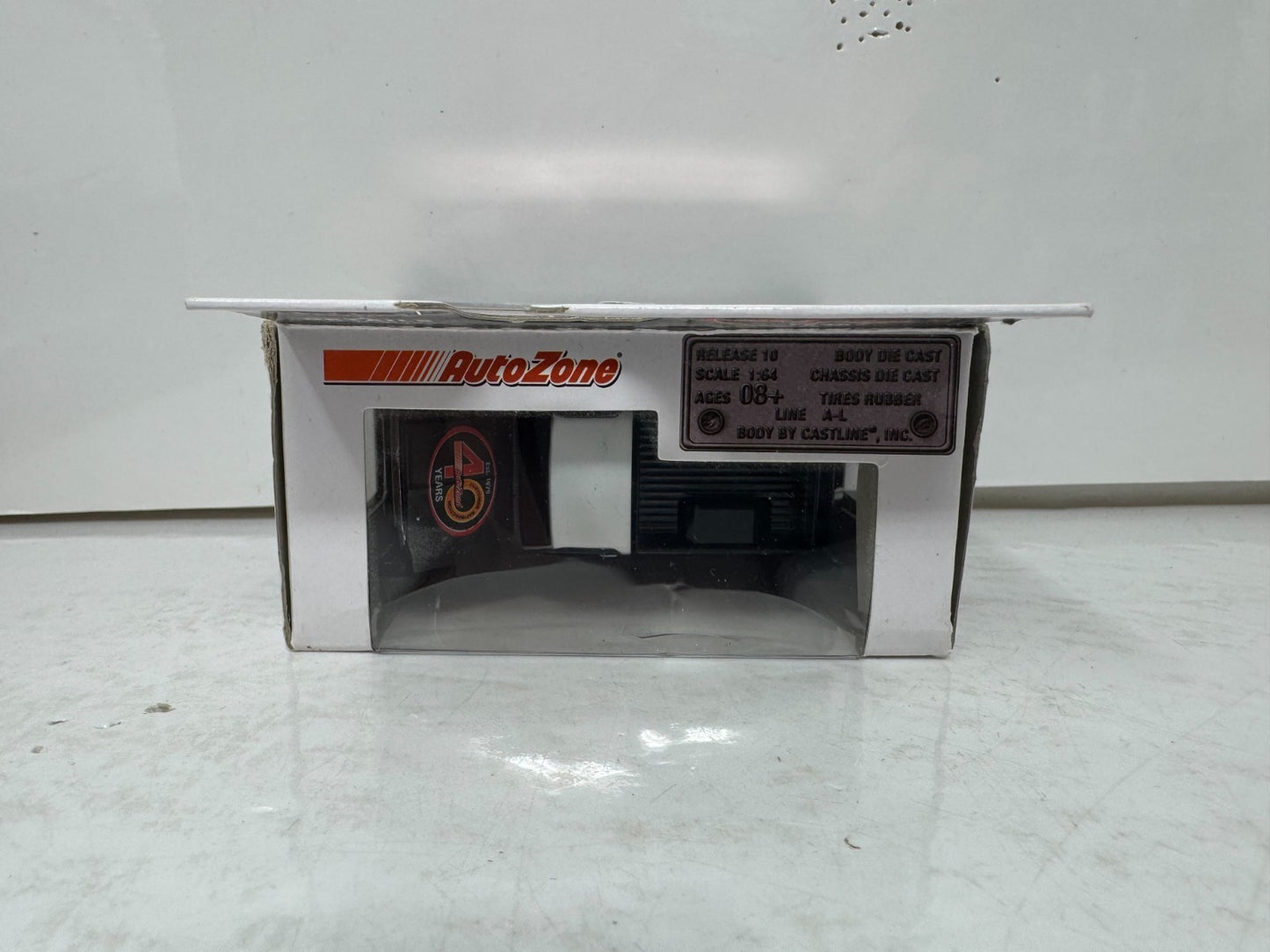 M2 Machines Auto Lift 1979 Chevrolet Scottsdale AutoZone 40 Years 1:64 Diecast