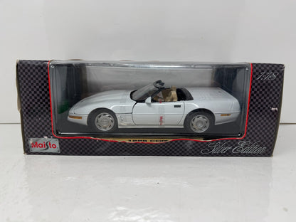 Maisto 1996 Chevrolet Corvette Convertible Silver Series 1:18 Diecast
