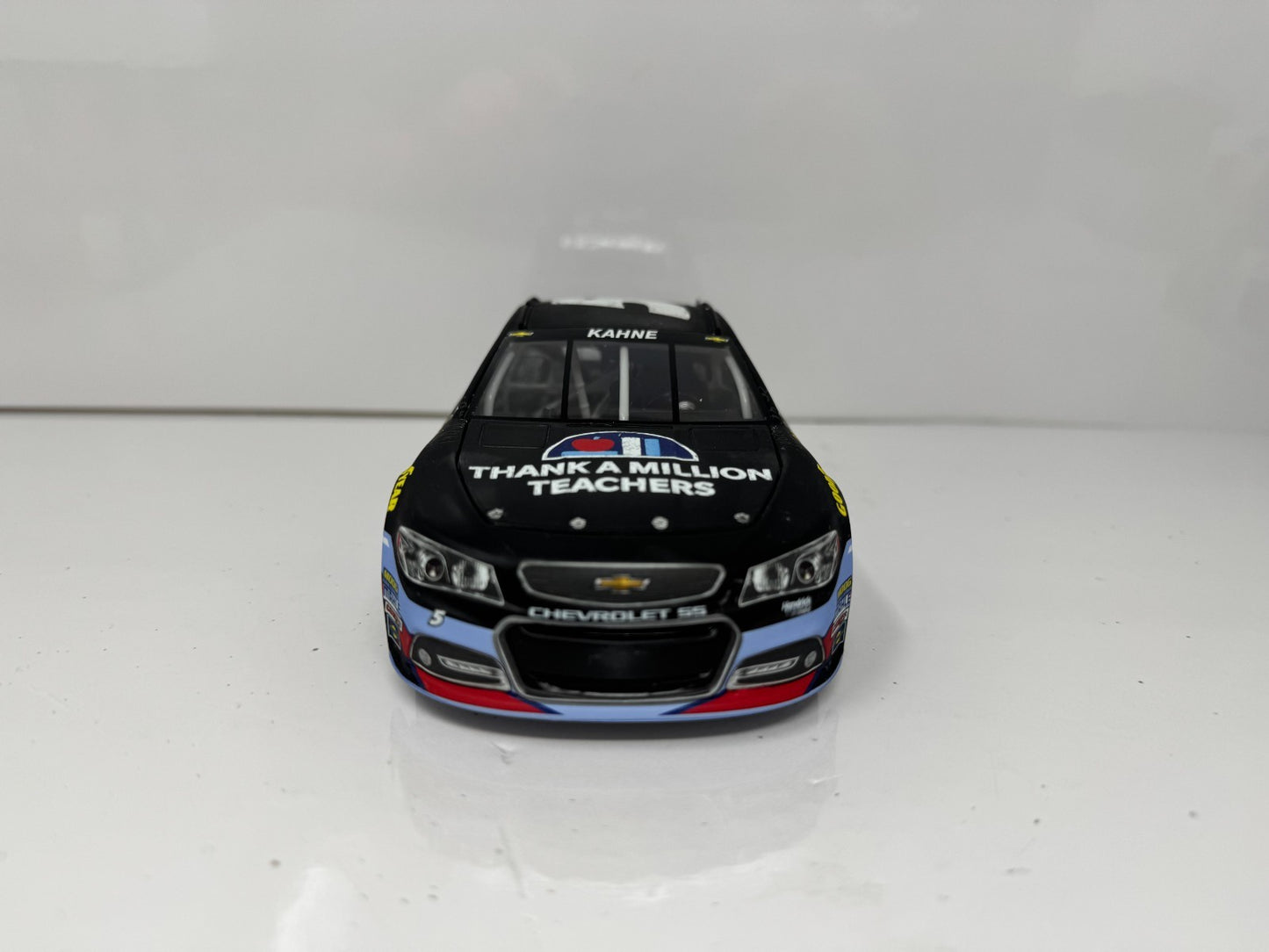 Lionel NASCAR Kasey Kahne #5 Farmers Thank A Million Teachers 2014 1:24 Diecast