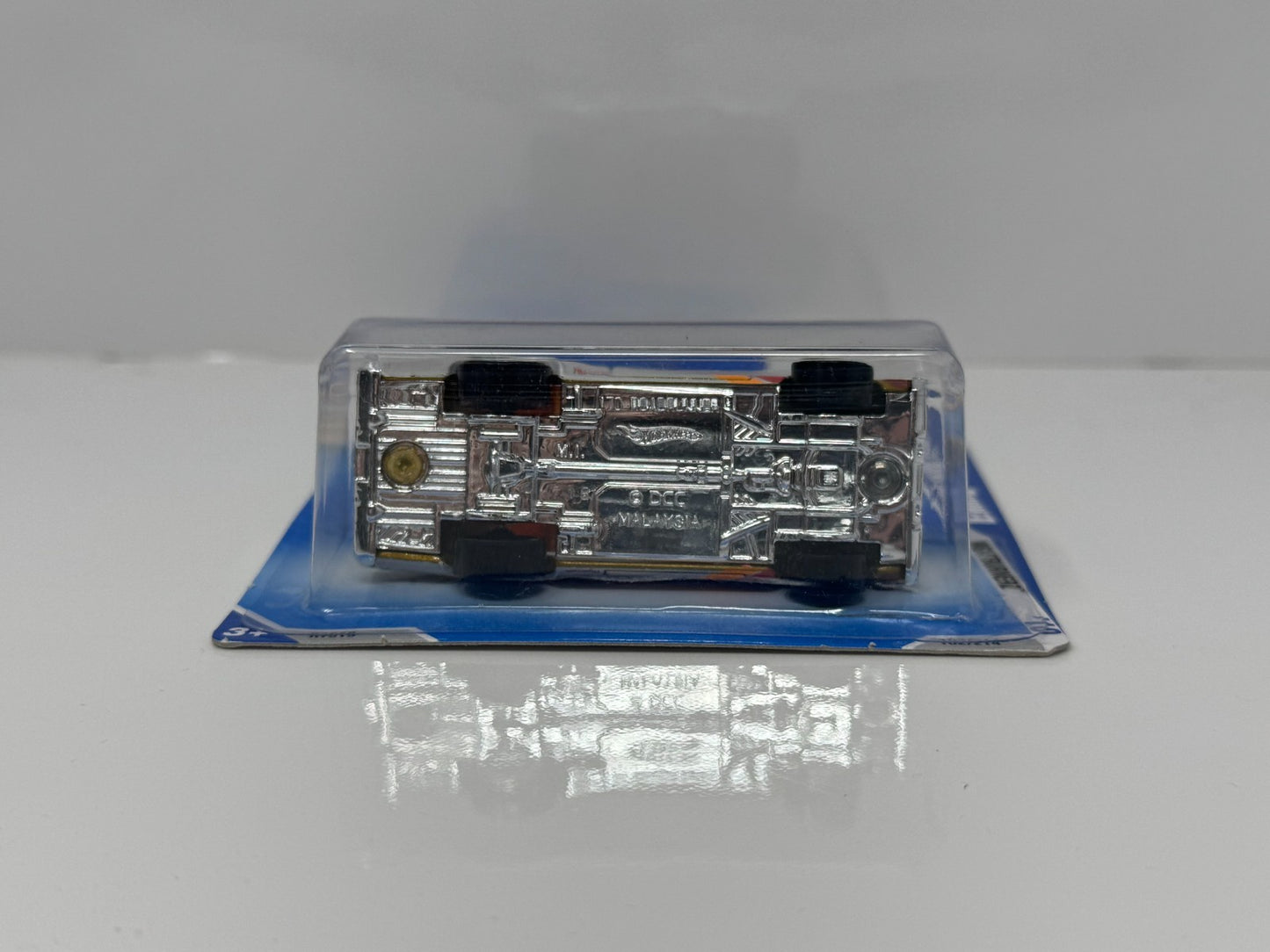 Hot Wheels Nightburnerz 1970 Plymouth Road Runner 1:64 Diecast Gold