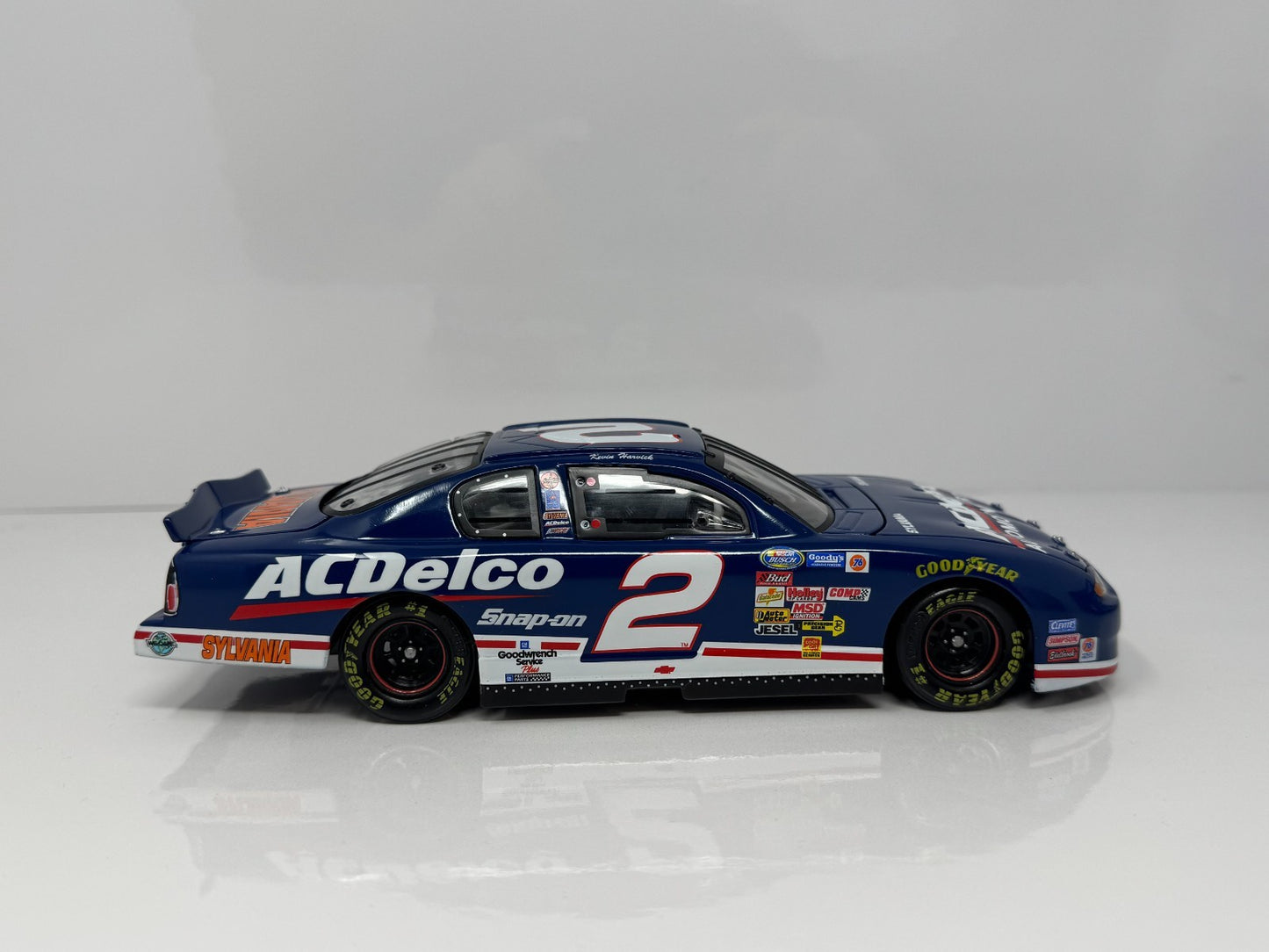 Action NASCAR Kevin Harvick #2 ACDelco 2001 Monte Carlo 1:24 Diecast