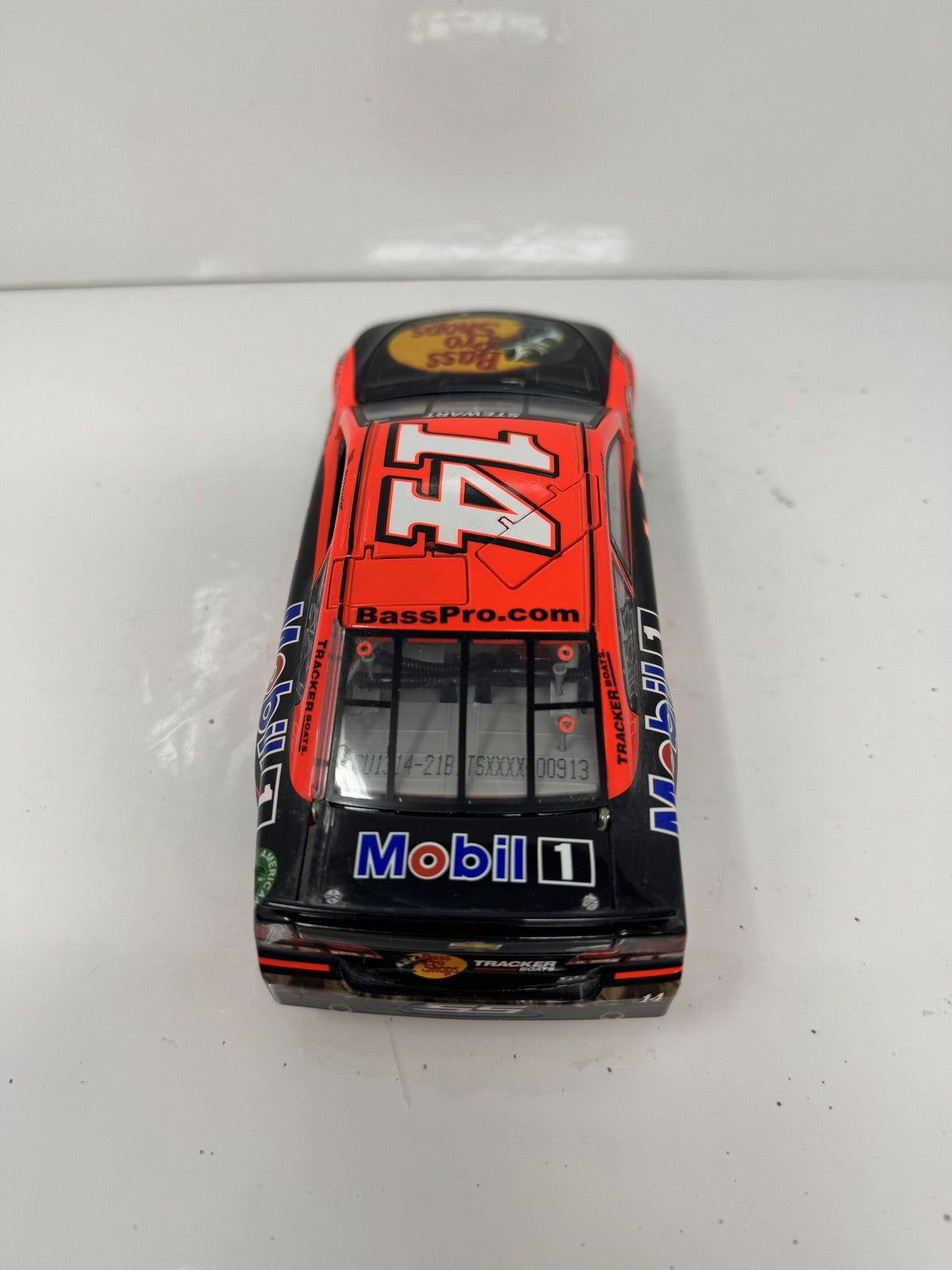 Lionel NASCAR Tony Stewart #14 Bass Pro Shops Orange 2013 Chevy SS 1:24 Diecast