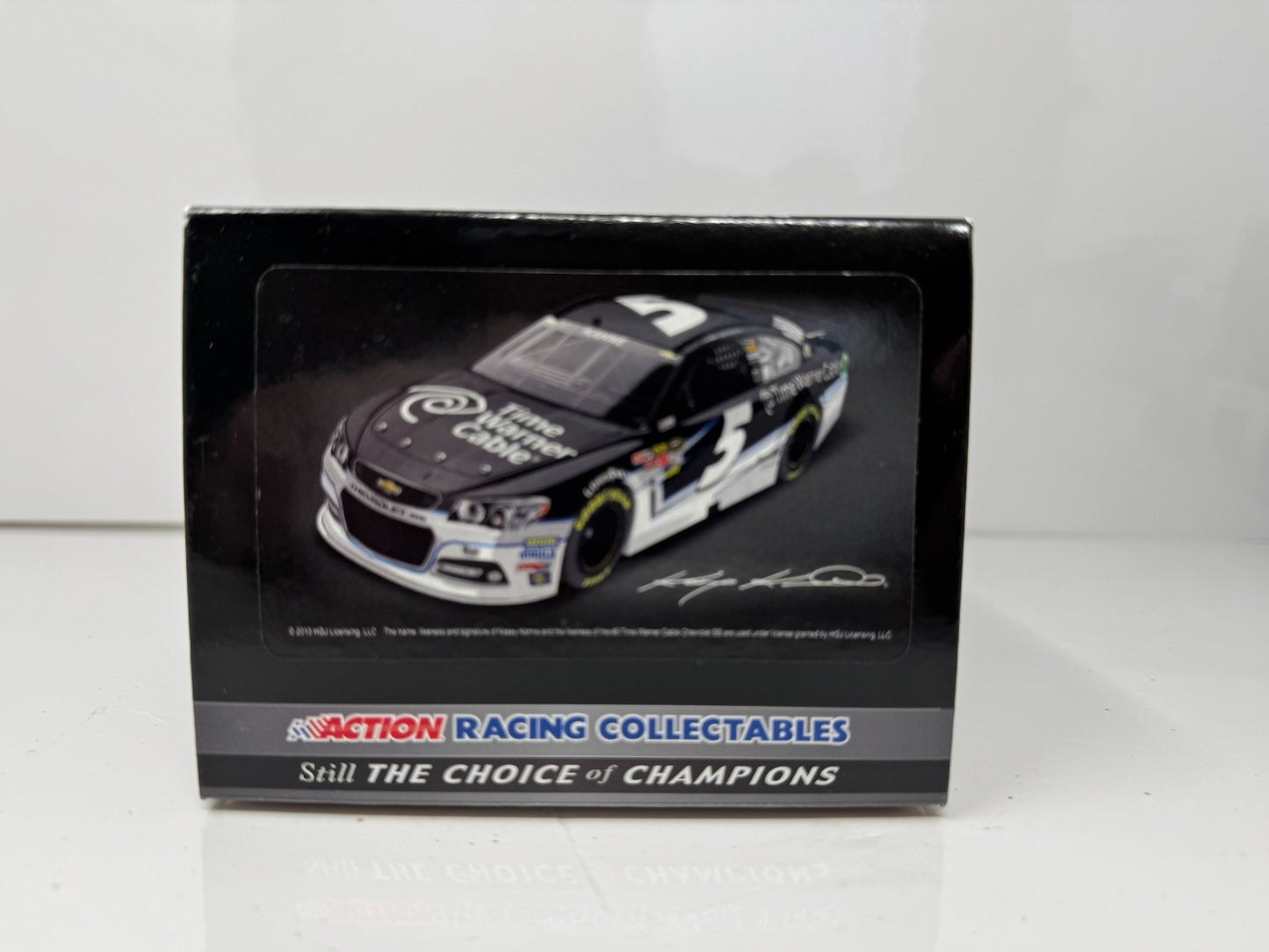 Lionel NASCAR Kasey Kahne #5 Time Warner Cable 2013 Chevrolet SS 1:24 Diecast