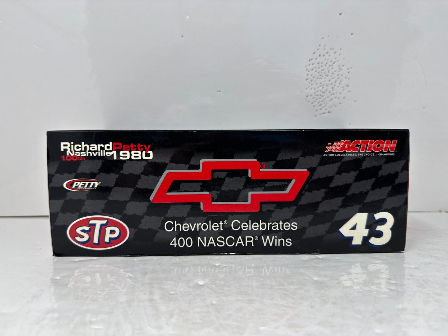 Action Nascar #43 Richard Petty STP Chevy 400 Win 1980 Monte Carlo 1:24 Diecast