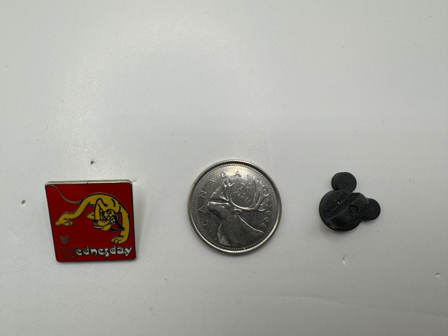 WDW Disney Wednesday Pluto Days of the Week Hidden Mickey Trading Pin DC1S10