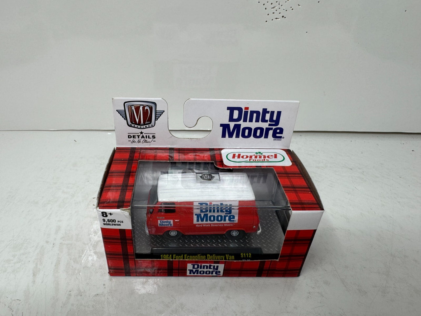 M2 Machines Dinty Moore 1964 Ford Econoline Delivery Van 1:64 Diecast