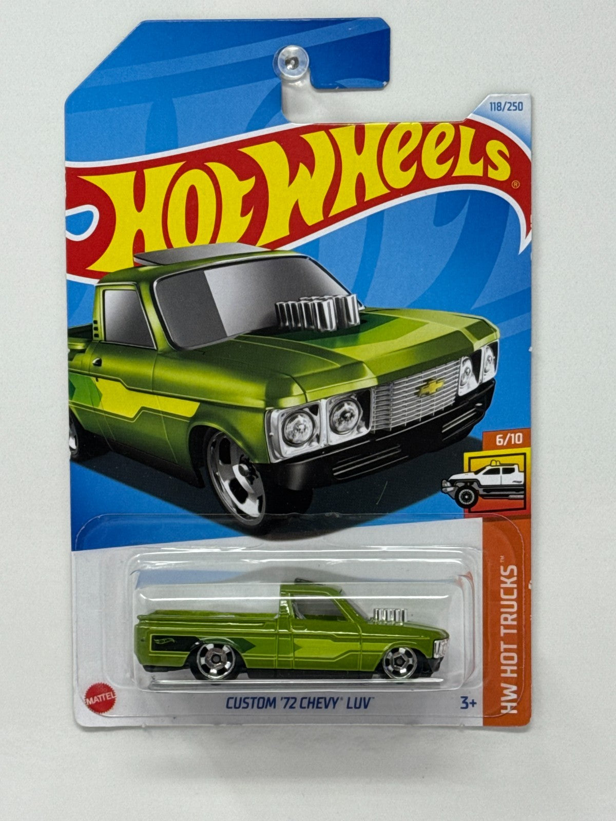 Hot Wheels HW Hot Trucks Custom 1972 Chevy LUV 1:64 Diecast