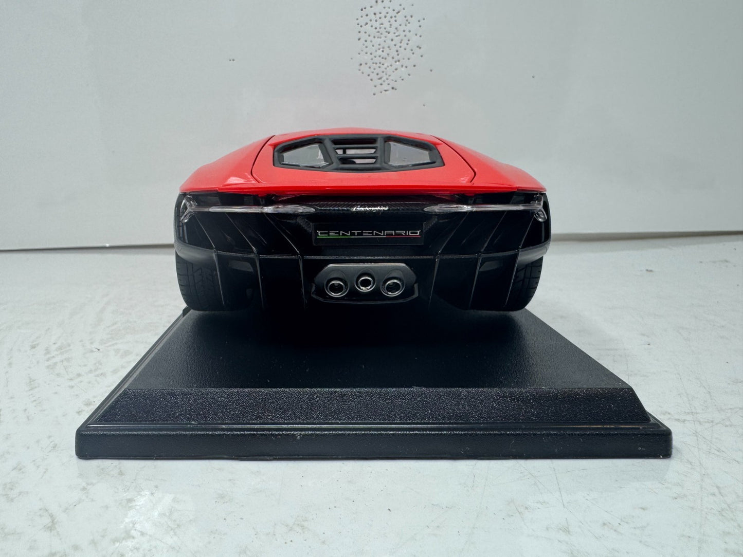 Maisto Lamborghini Centenario 1:18 Diecast Special Edition