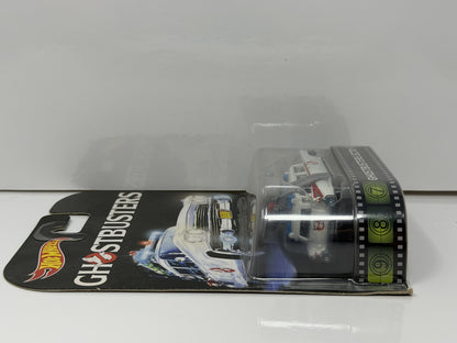 Hot Wheels Retro Entertainment Ghostbusters Ecto-1 1:64 Diecast White V3