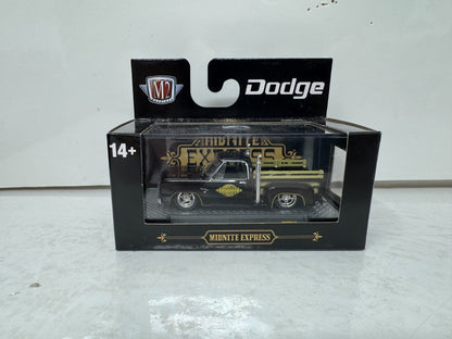 M2 Machines 1978 Dodge Adventurer 150 Midnite Express 1:64 Diecast