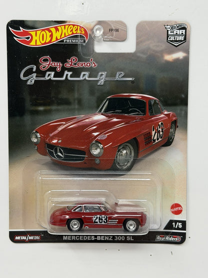 Hot Wheels Premium Jay Leno's Garage Mercedes-Benz 300 SL 1:64 Diecast