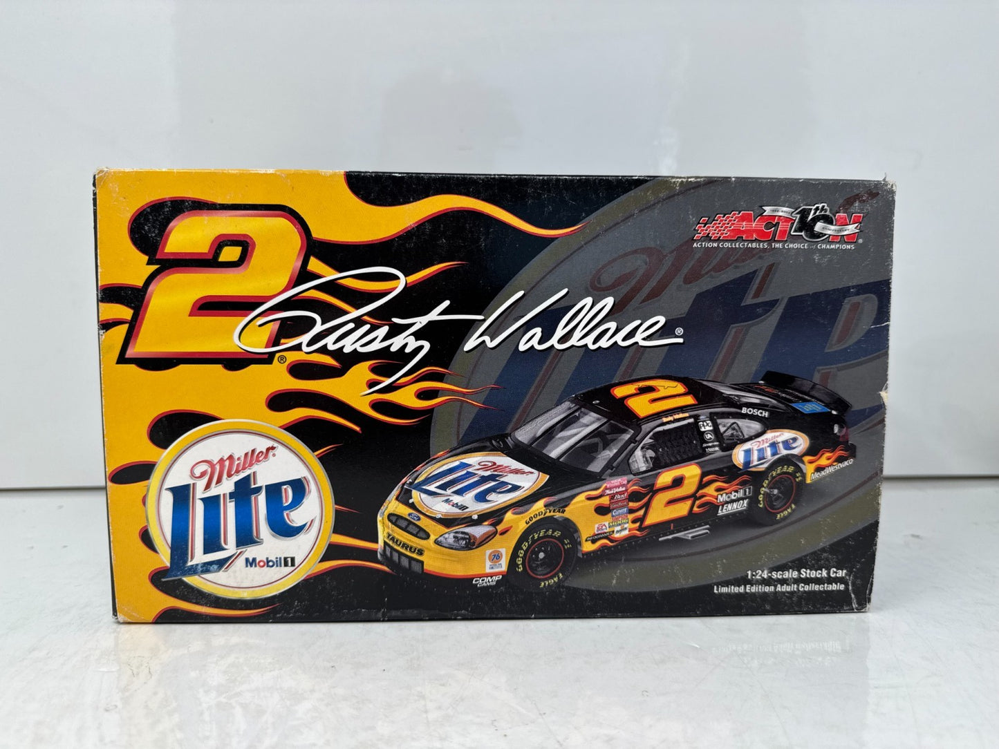 Action Nascar #2 Rusty Wallace Miller Lite Black 2002 Ford Taurus 1:24 Diecast