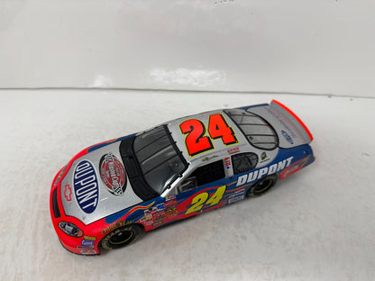 Action Nascar #24 Jeff Gordon Dupont Victory Lap 2003 Monte Carlo 1:24 Diecast