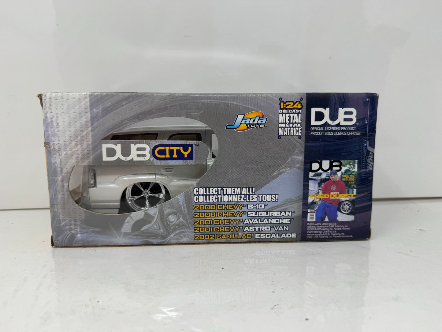 Jada Dub City 2002 Cadillac Escalade 1:24 Diecast KMC Wheels 20 Inch SS Rims