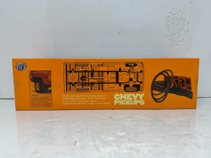 M2 Machines 1973 Chevrolet Cheyenne Super 30 & GMC Sierra Grande 15 1:64 Diecast